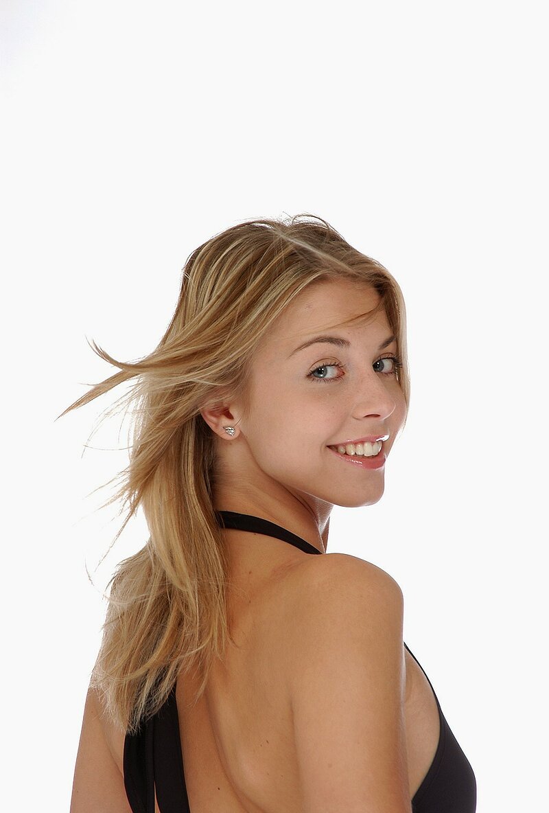 Лина, 25