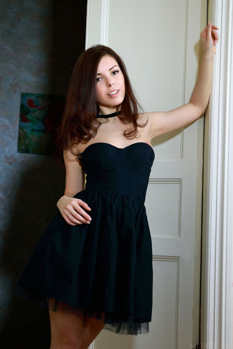 Дуня, 19